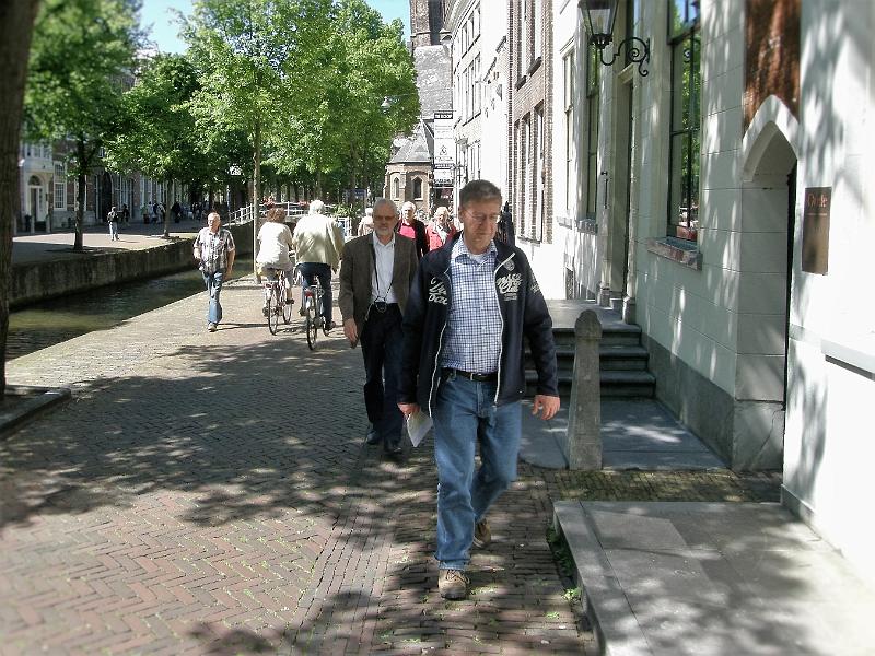 J002.JPG